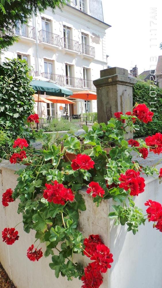 Hotels & Residences - Les Thermes Luxeuil-les-Bains Exterior foto