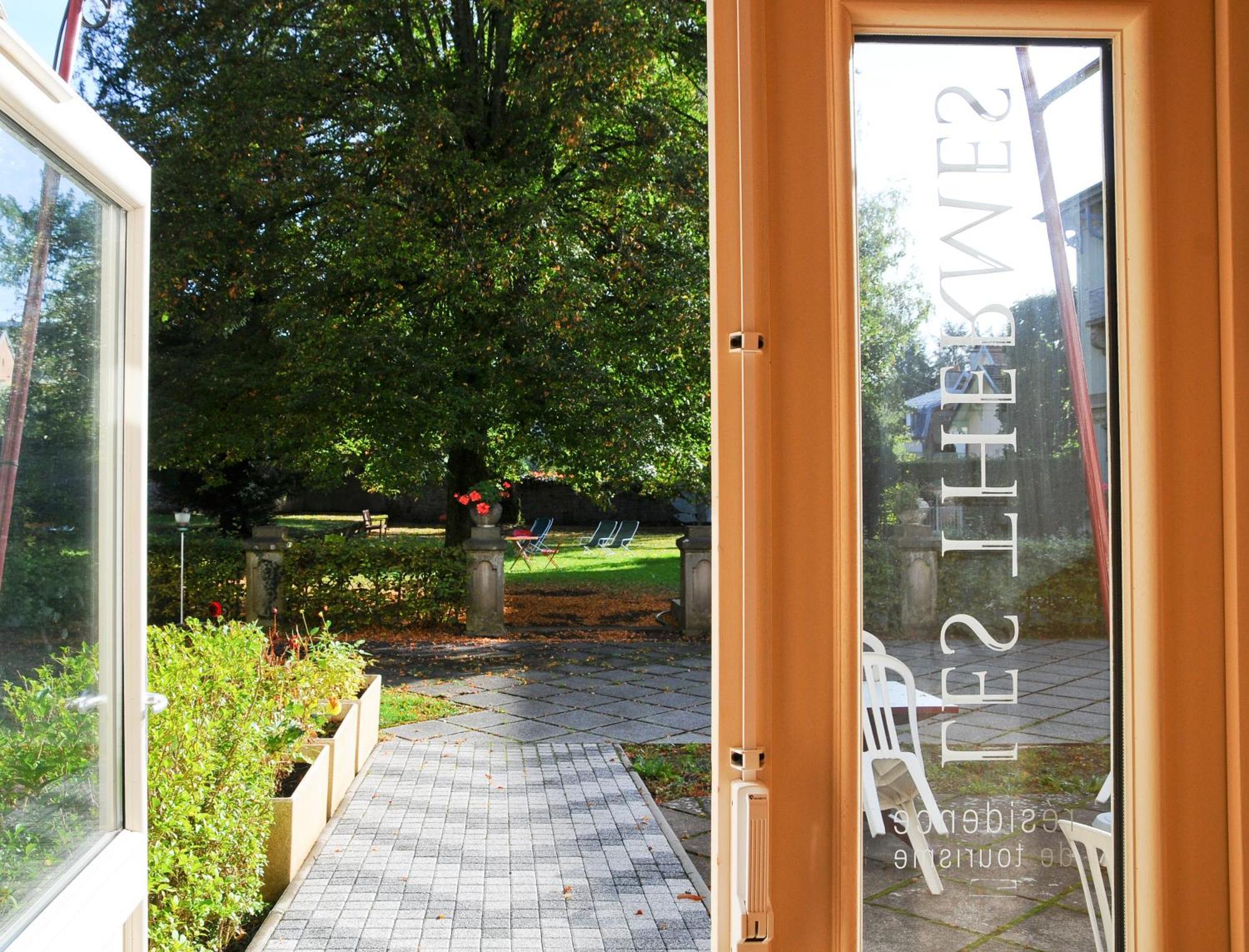 Hotels & Residences - Les Thermes Luxeuil-les-Bains Exterior foto
