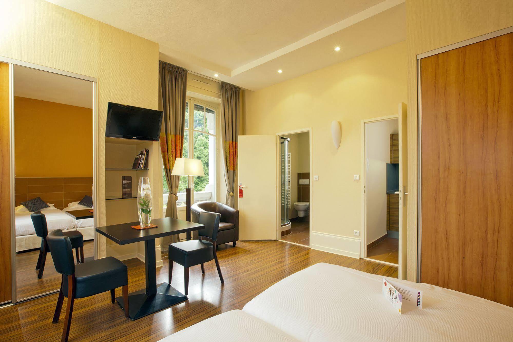 Hotels & Residences - Les Thermes Luxeuil-les-Bains Exterior foto