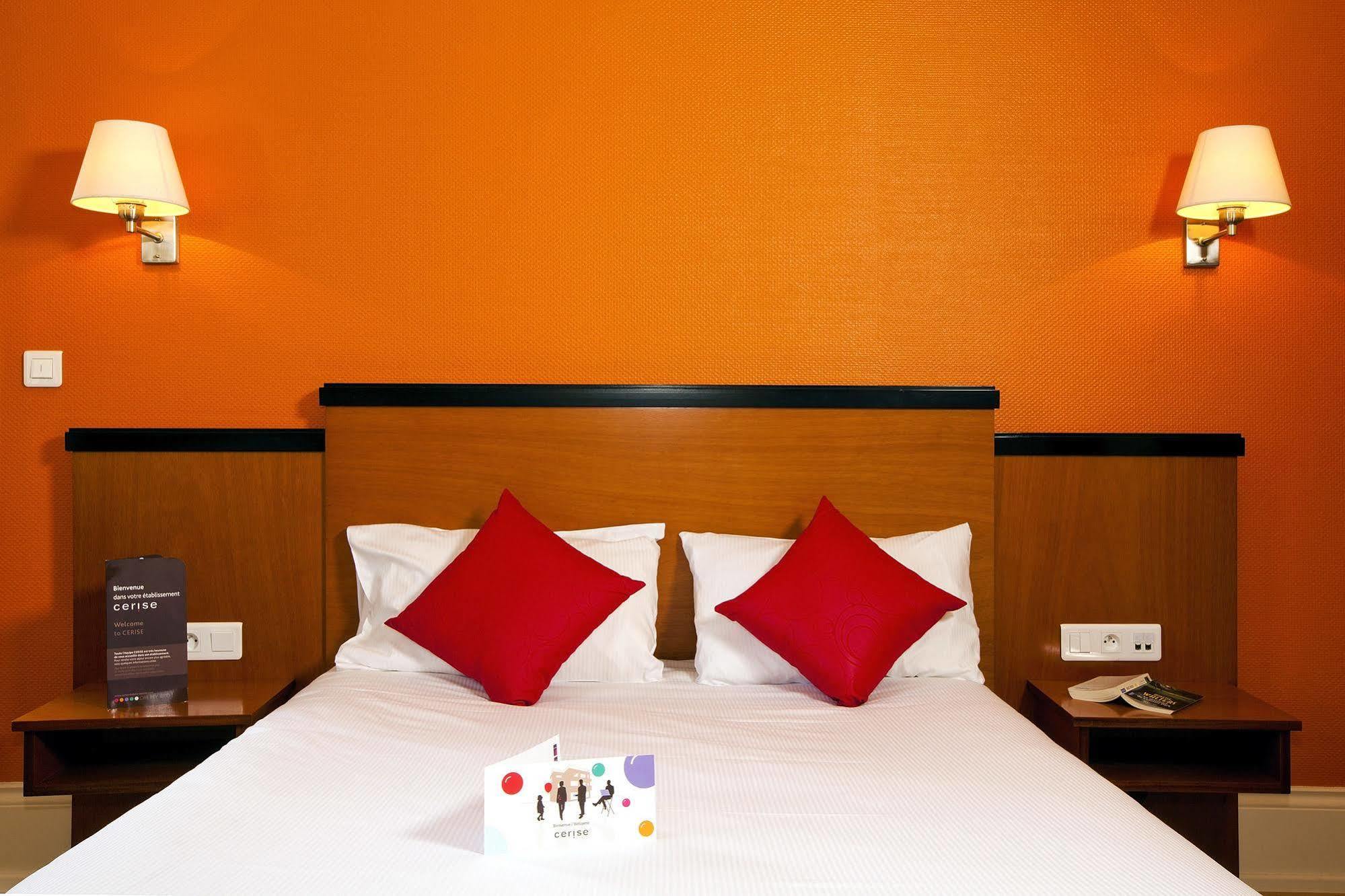 Hotels & Residences - Les Thermes Luxeuil-les-Bains Exterior foto