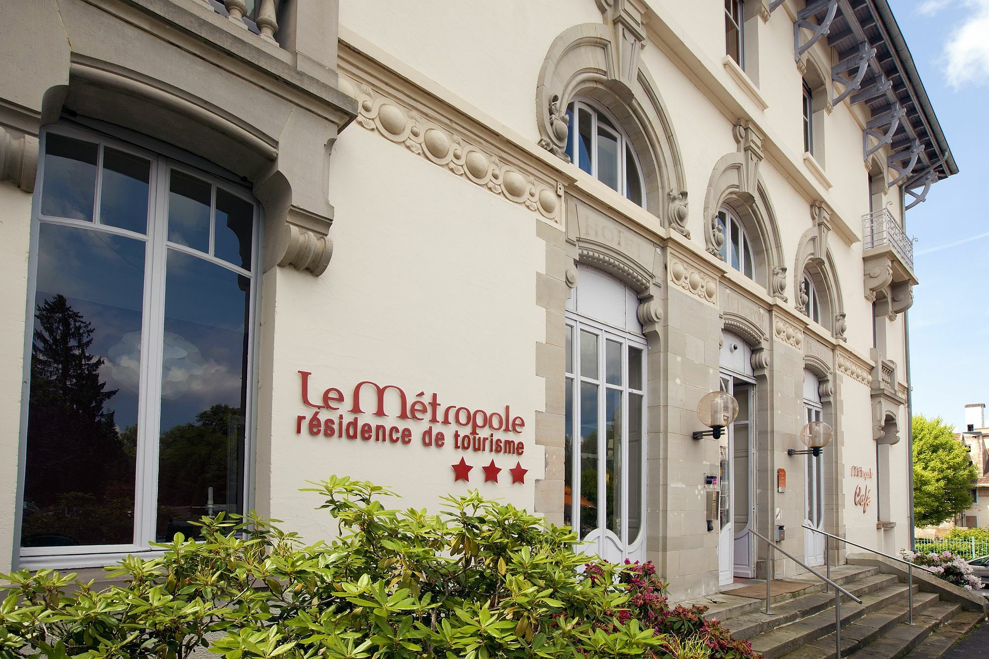 Hotels & Residences - Les Thermes Luxeuil-les-Bains Exterior foto